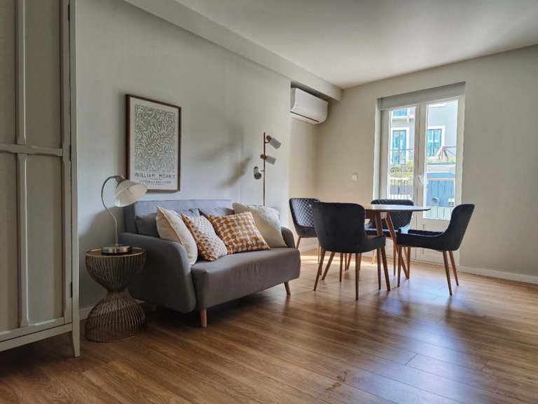 Apartment for Sale in Santo António, Lisboa, Lisbon, Portugal 6