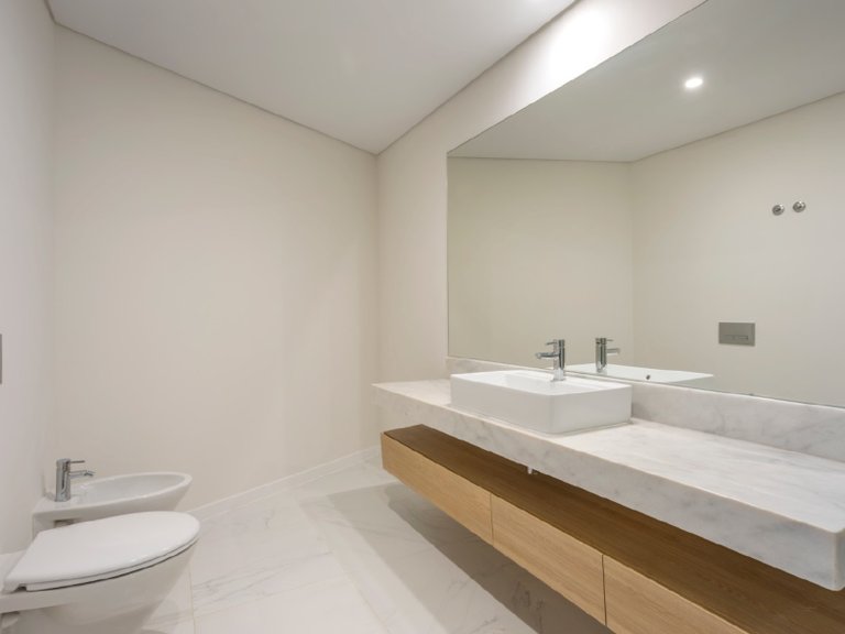 Apartment for Sale in Campolide, Lisboa, Lisbon, Portugal 9
