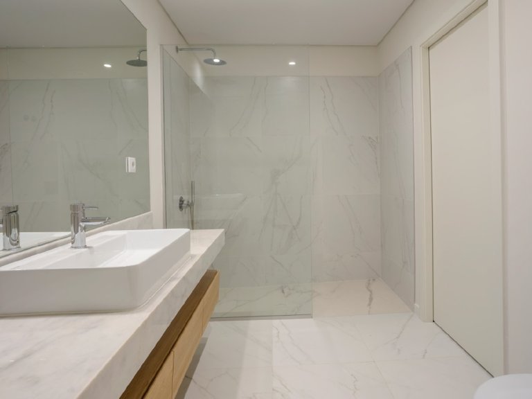 Apartment for Sale in Campolide, Lisboa, Lisbon, Portugal 10
