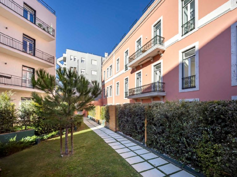 Apartment for Sale in Campolide, Lisboa, Lisbon, Portugal 22