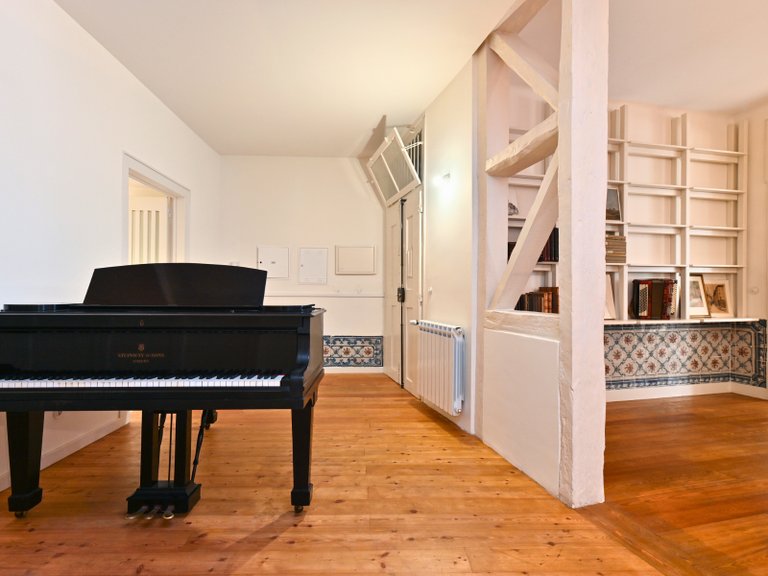 Apartment for Sale in Santa Maria Maior, Lisboa, Lisbon, Portugal 13