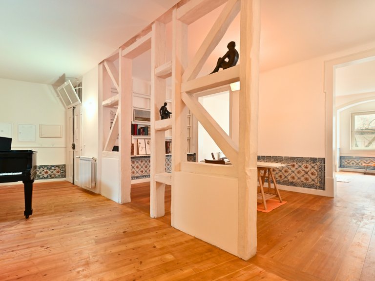 Apartment for Sale in Santa Maria Maior, Lisboa, Lisbon, Portugal 3