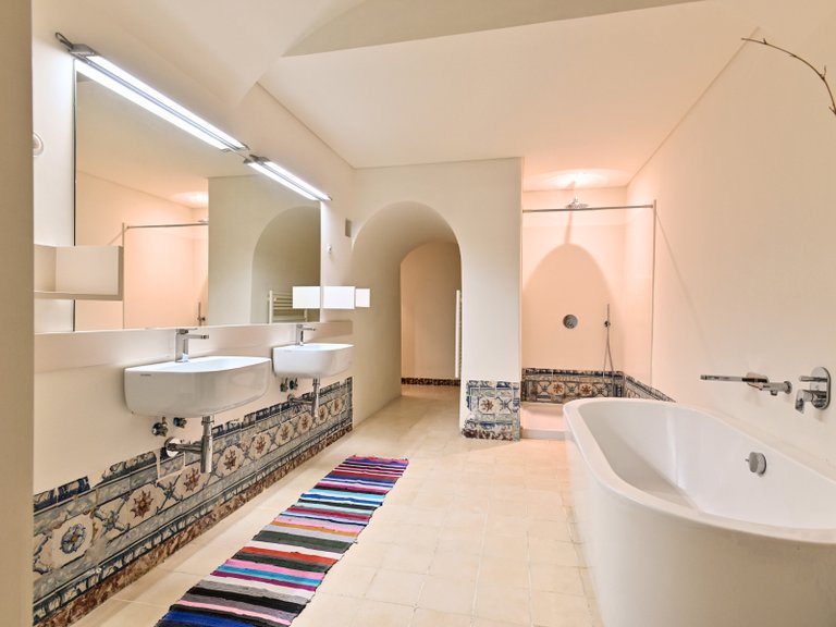 Apartment for Sale in Santa Maria Maior, Lisboa, Lisbon, Portugal 20