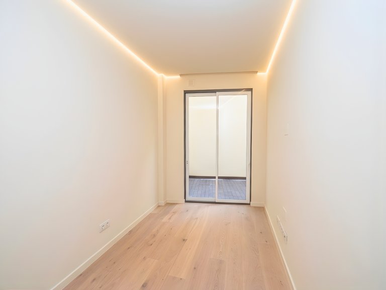 Apartment for Sale in Misericórdia, Lisboa, Lisbon, Portugal 14