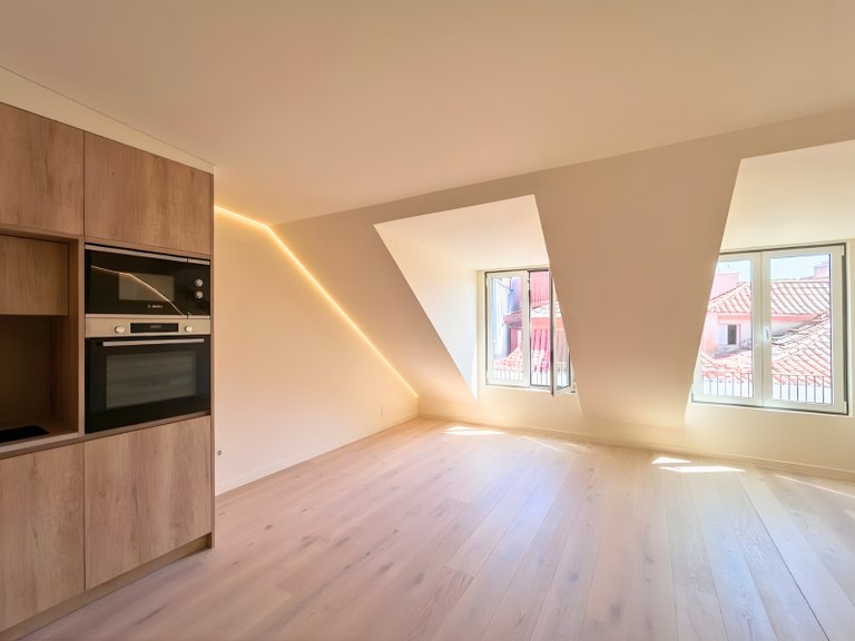 Apartment for Sale in Misericórdia, Lisboa, Lisbon, Portugal 2