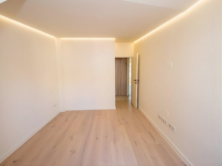 Apartment for Sale in Misericórdia, Lisboa, Lisbon, Portugal 16