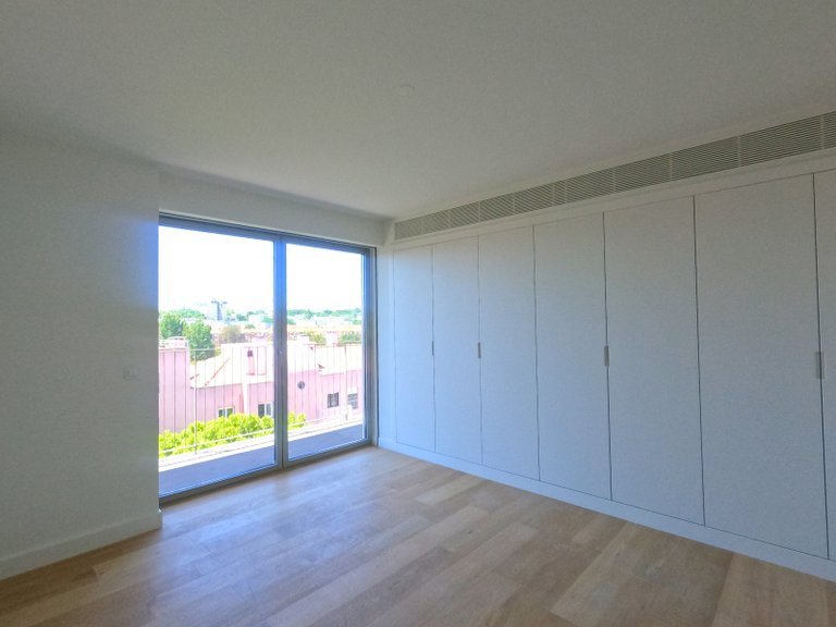 Apartment for Sale in Olivais, Lisboa, Lisbon, Portugal 1