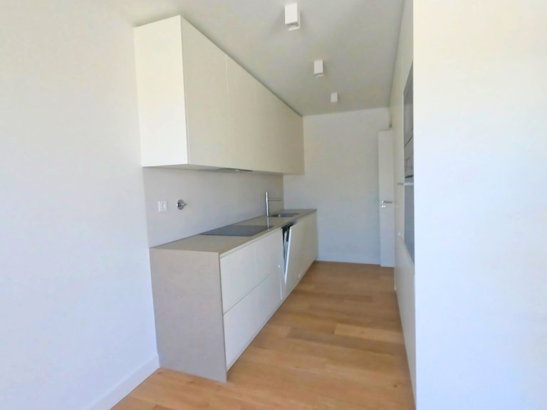 Apartment for Sale in Olivais, Lisboa, Lisbon, Portugal 6
