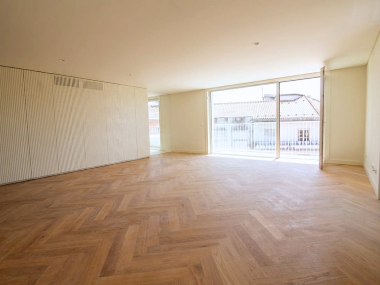 Apartment for Sale in Alcântara, Lisboa, Lisbon, Portugal 3