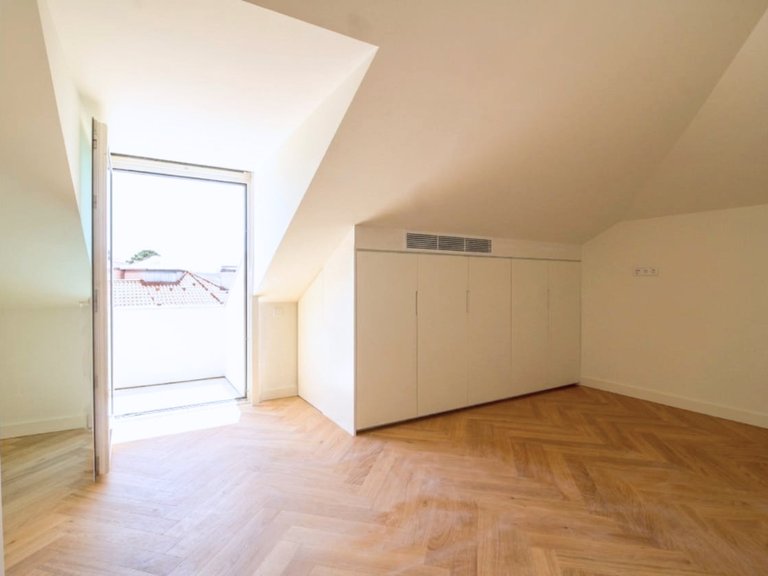 Apartment for Sale in Alcântara, Lisboa, Lisbon, Portugal 16