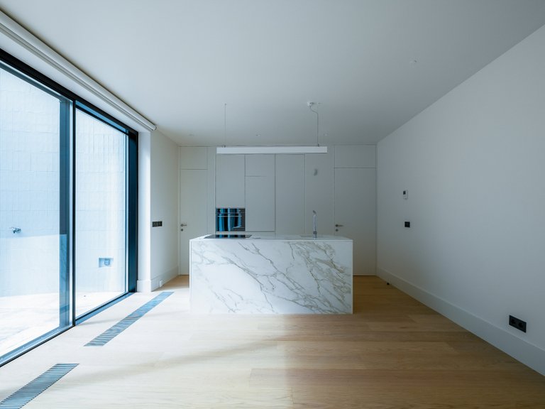 Apartment for Sale in Santa Maria Maior, Lisboa, Lisbon, Portugal 2