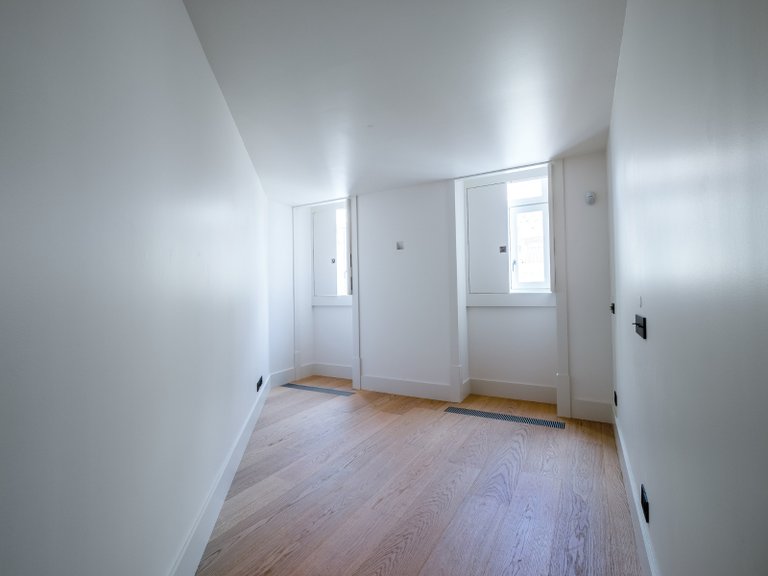 Apartment for Sale in Santa Maria Maior, Lisboa, Lisbon, Portugal 5