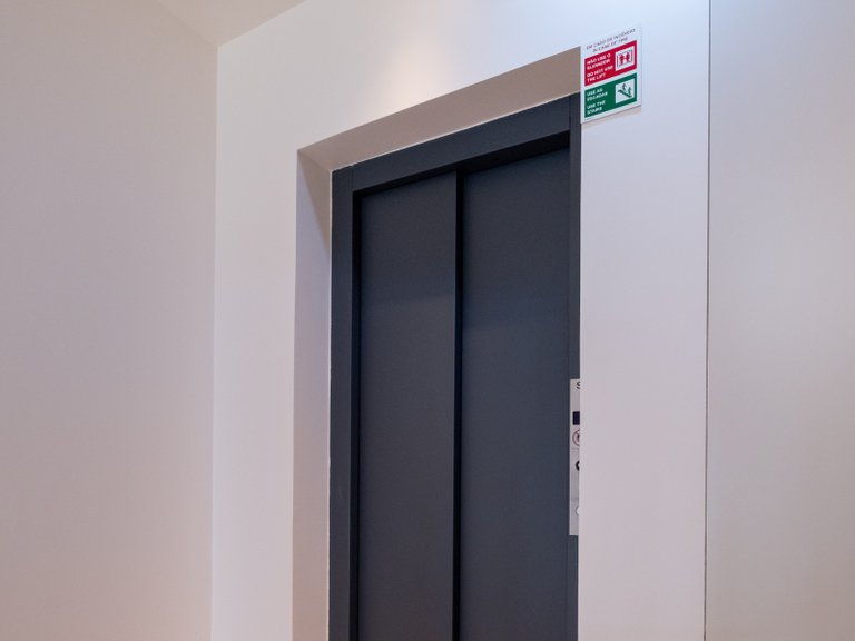 Apartment for Sale in Santa Maria Maior, Lisboa, Lisbon, Portugal 11