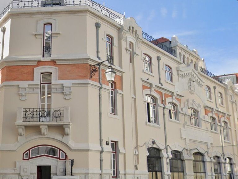 Apartment for Sale in Santa Maria Maior, Lisboa, Lisbon, Portugal 15