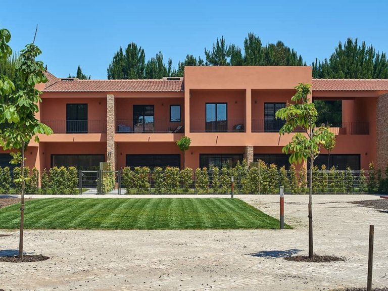 Town House for Sale in Fernão Ferro, Seixal, Setúbal, Portugal 1