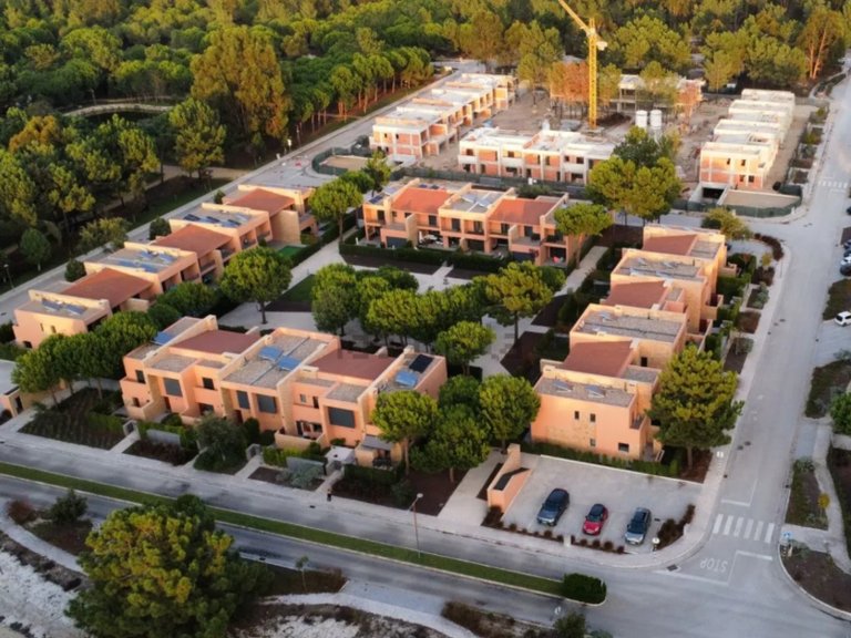 Town House for Sale in Fernão Ferro, Seixal, Setúbal, Portugal 2