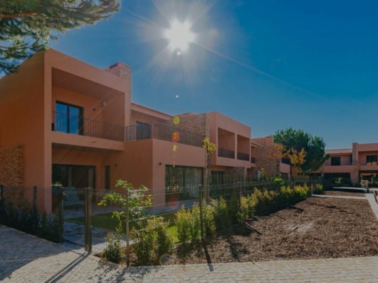 Town House for Sale in Fernão Ferro, Seixal, Setúbal, Portugal 3