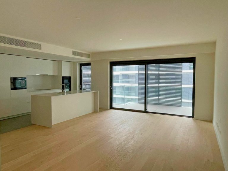Apartment for Sale in Avenidas Novas, Lisboa, Lisbon, Portugal 3