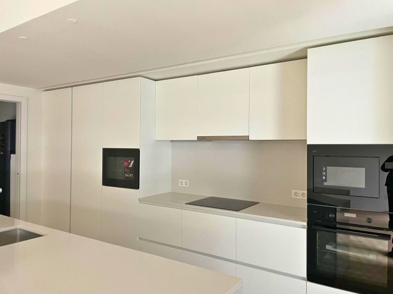 Apartment for Sale in Avenidas Novas, Lisboa, Lisbon, Portugal 5