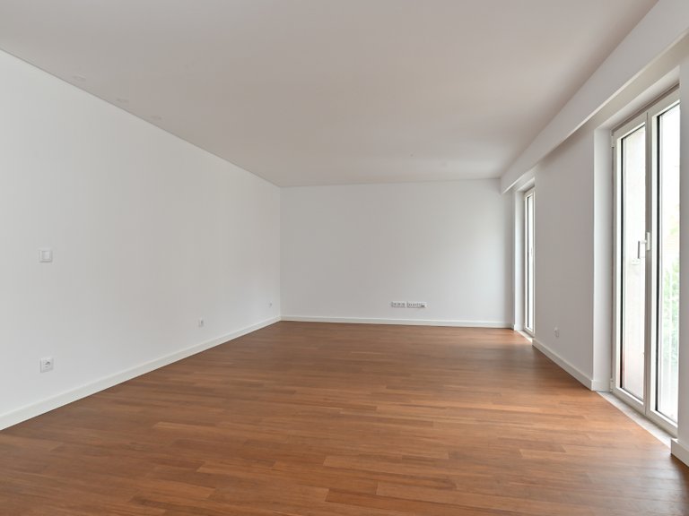 Apartment for Sale in Arroios, Lisboa, Lisbon, Portugal 2