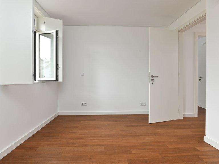 Apartment for Sale in Arroios, Lisboa, Lisbon, Portugal 9