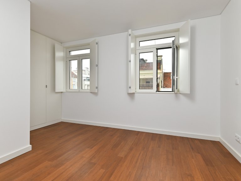 Apartment for Sale in Arroios, Lisboa, Lisbon, Portugal 19
