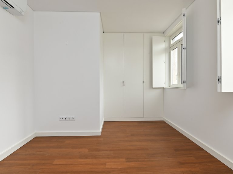 Apartment for Sale in Arroios, Lisboa, Lisbon, Portugal 15
