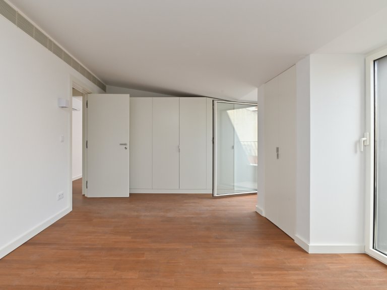 Apartment for Sale in Arroios, Lisboa, Lisbon, Portugal 19