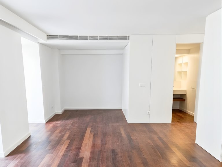 Apartment for Sale in Arroios, Lisboa, Lisbon, Portugal 5