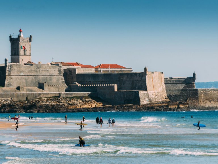 Apartment for Sale in Carcavelos e Parede, Cascais, Lisbon, Portugal 13