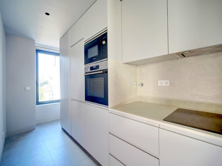 Apartment for Sale in Avenidas Novas, Lisboa, Lisbon, Portugal 6