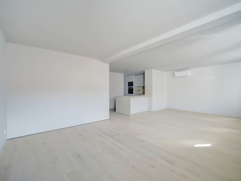 Apartment for Sale in Avenidas Novas, Lisboa, Lisbon, Portugal 9