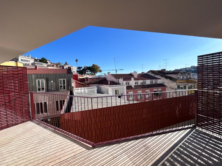 Apartment for Sale in Santo António, Lisboa, Lisbon, Portugal 9
