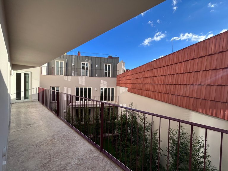 Apartment for Sale in Santo António, Lisboa, Lisbon, Portugal 4