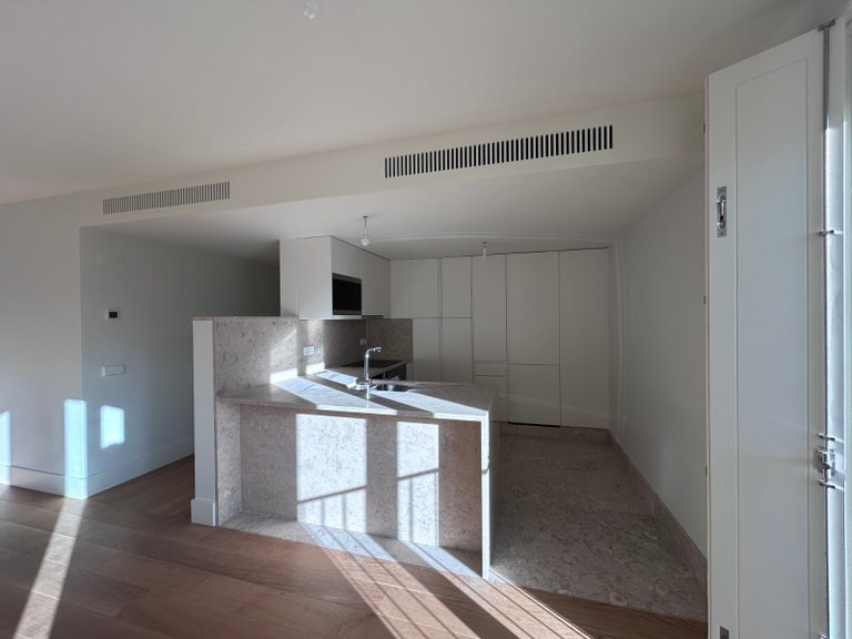 Apartment for Sale in Santo António, Lisboa, Lisbon, Portugal 5