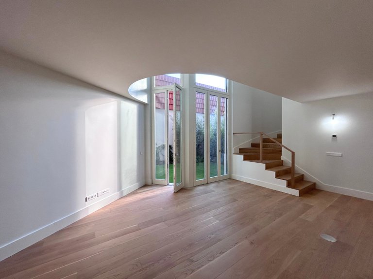 Apartment for Sale in Santo António, Lisboa, Lisbon, Portugal 4