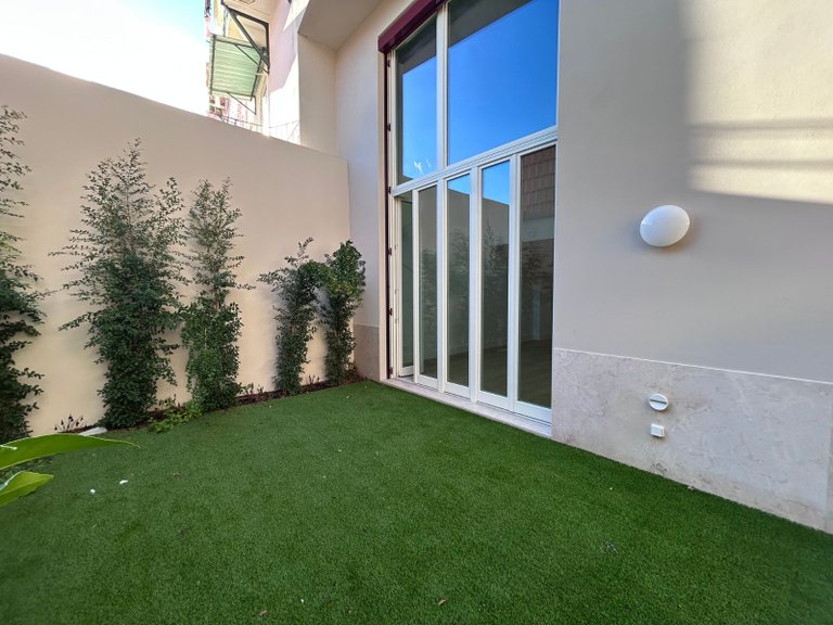 Apartment for Sale in Santo António, Lisboa, Lisbon, Portugal 2