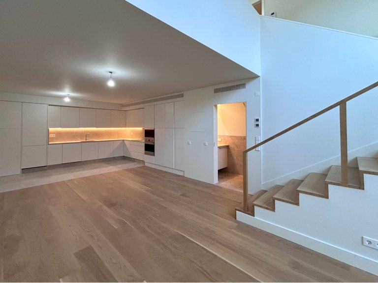 Apartment for Sale in Santo António, Lisboa, Lisbon, Portugal 6