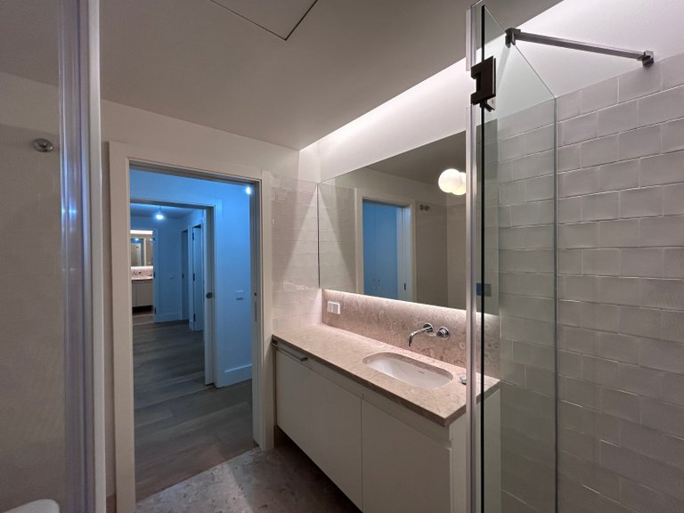 Apartment for Sale in Santo António, Lisboa, Lisbon, Portugal 11