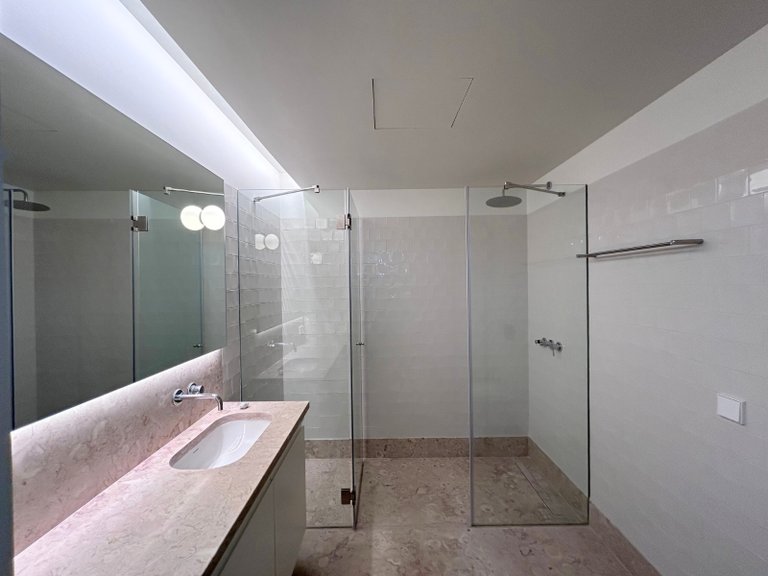 Apartment for Sale in Santo António, Lisboa, Lisbon, Portugal 12
