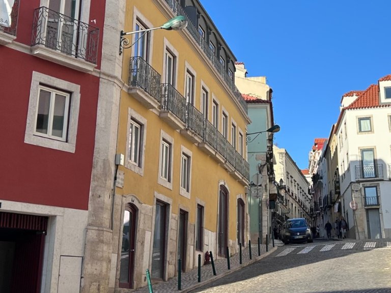 Apartment for Sale in Santo António, Lisboa, Lisbon, Portugal 16