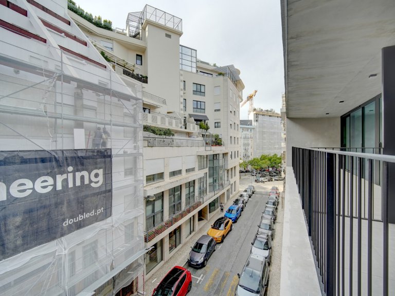 Apartment for Sale in Avenidas Novas, Lisboa, Lisbon, Portugal 13