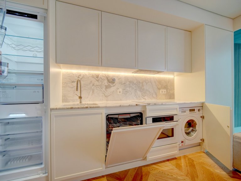 Apartment for Sale in Avenidas Novas, Lisboa, Lisbon, Portugal 7