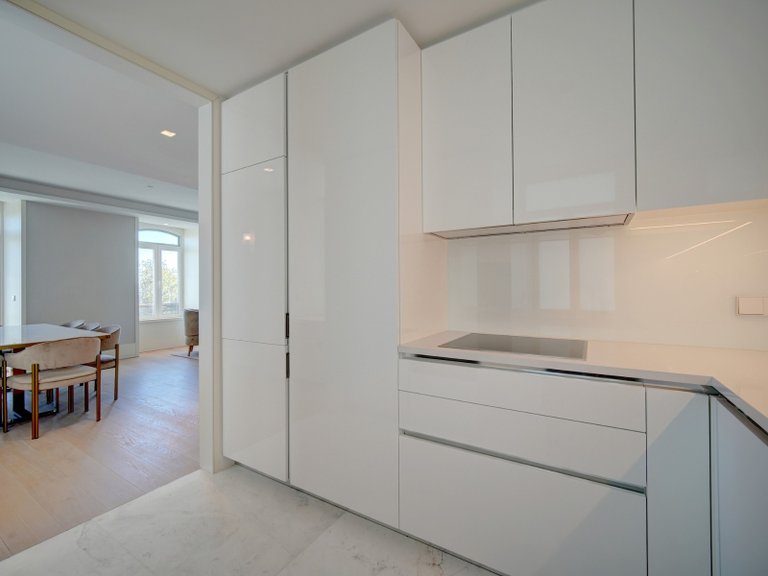 Apartment for Sale in Estrela, Lisboa, Lisbon, Portugal 6