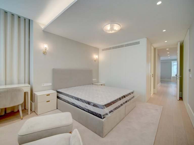 Apartment for Sale in Estrela, Lisboa, Lisbon, Portugal 14