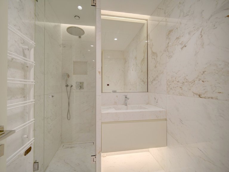 Apartment for Sale in Estrela, Lisboa, Lisbon, Portugal 10