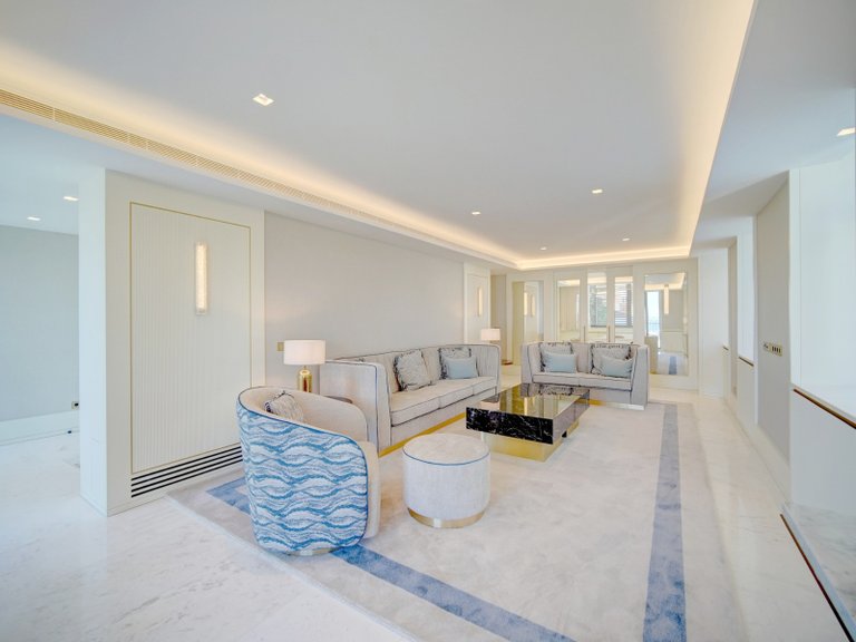 Apartment for Sale in Estrela, Lisboa, Lisbon, Portugal 8