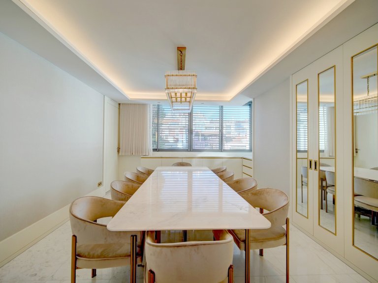Apartment for Sale in Estrela, Lisboa, Lisbon, Portugal 11