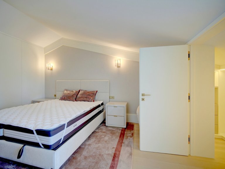 Apartment for Sale in Estrela, Lisboa, Lisbon, Portugal 29