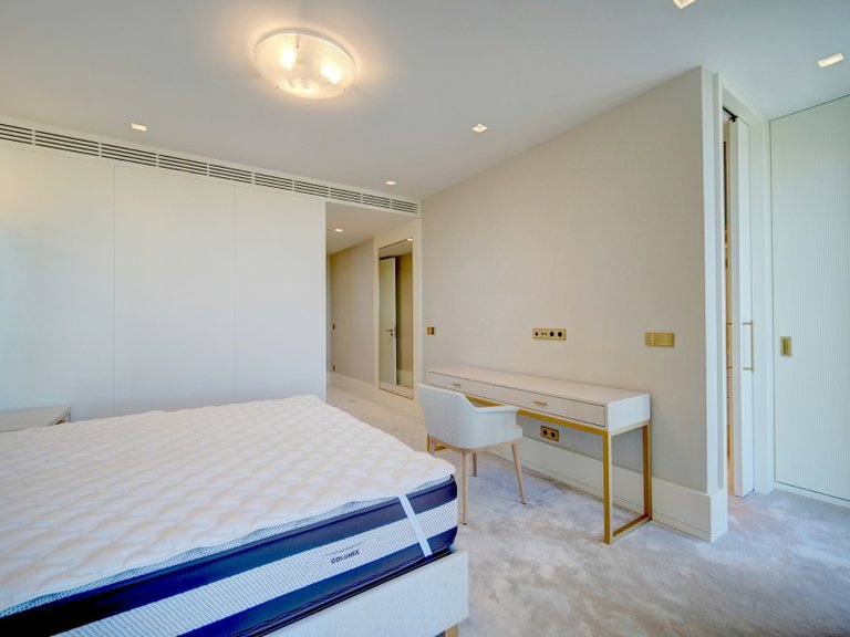 Apartment for Sale in Estrela, Lisboa, Lisbon, Portugal 30